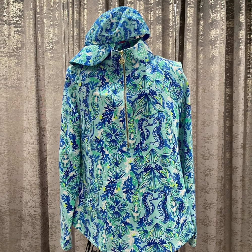 Lilly Pulitzer popover in medium with matching hat